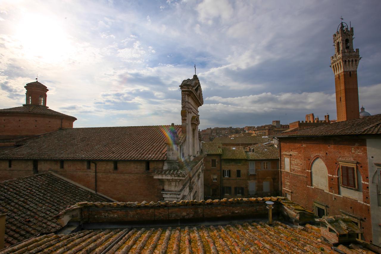 B&B Le Logge Luxury Rooms Siena Exteriér fotografie